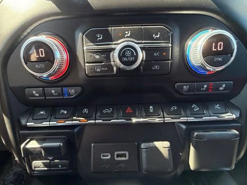 Used 2019 GMC Sierra 1500 Denali w/ Denali Ultimate Package AWD/4WD image 20