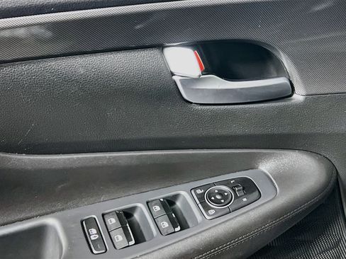 Used 2022 Hyundai Santa Fe SEL w/ Convenience Package FWD image 10