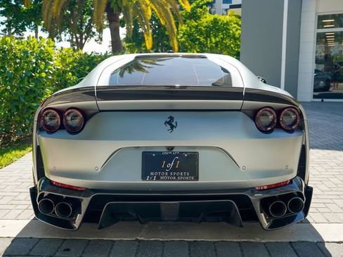 Used 2018 Ferrari 812 Superfast RWD image 23