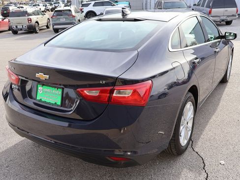 Used 2025 Chevrolet Malibu LT image 5