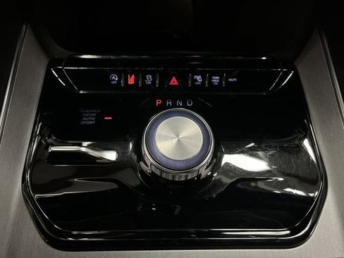 Used 2024 Jeep Wagoneer Series II image 23