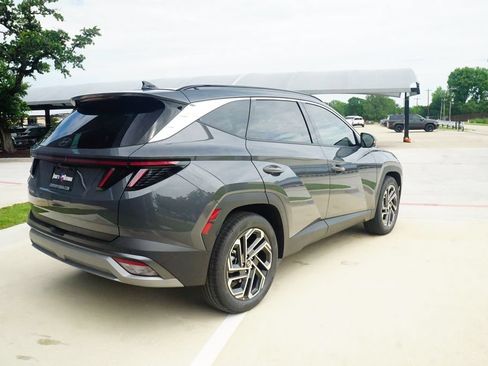 New 2026 Hyundai Tucson Limited FWD image 8