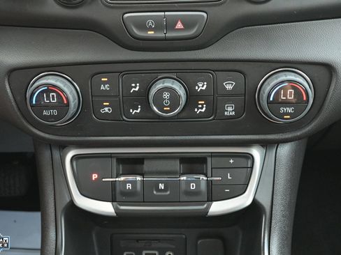 Used 2023 GMC Terrain SLE w/ Driver Convenience Package AWD/4WD image 3