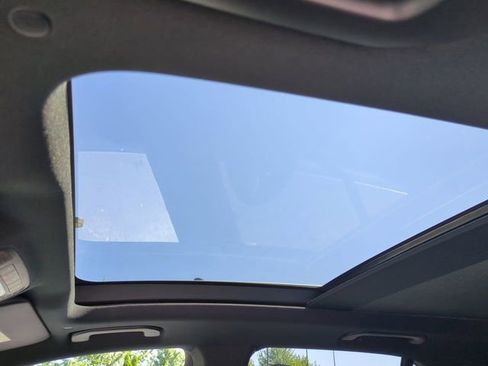 Used 2024 Mercedes-Benz GLE 350 4MATIC image 19