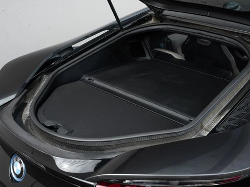 Used 2015 BMW i8 AWD/4WD image 29
