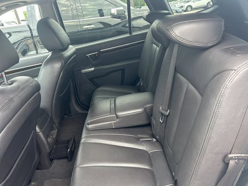 Used 2010 Hyundai Santa Fe Limited FWD image 9
