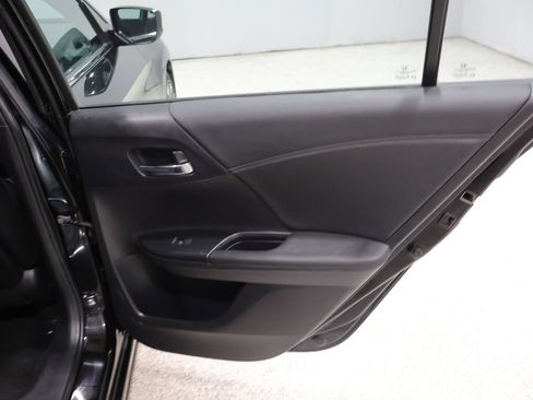 Used 2014 Honda Accord Sport image 21