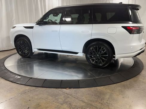 Certified 2026 INFINITI QX80 Autograph w/ Premium Cargo Package AWD/4WD image 11