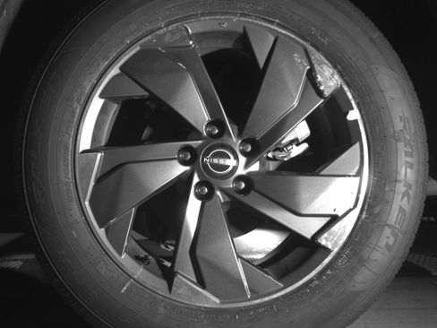 Used 2025 Nissan Rogue SV image 14