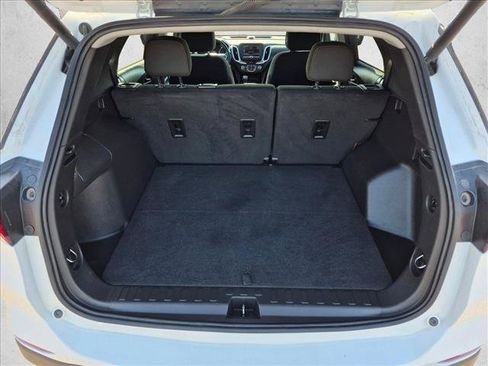 Used 2024 Chevrolet Equinox LT AWD/4WD image 6