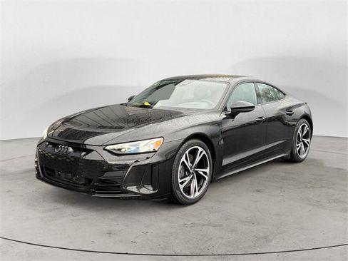 Used 2022 Audi e-tron GT Premium Plus w/ Performance Package image 3