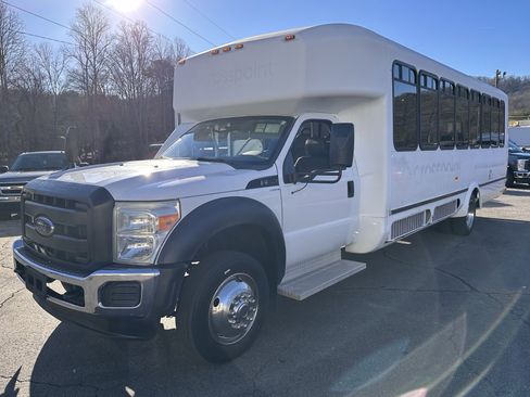Used 2012 Ford F550 XL w/ Payload Upgrade Pkg image 2