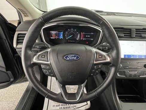 Used 2020 Ford Fusion SE w/ Equipment Group 151A image 36