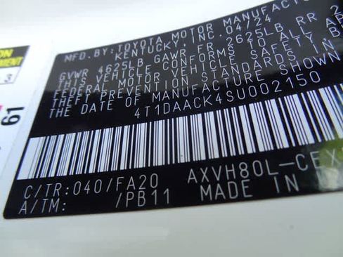 Used 2025 Toyota Camry LE FWD image 34