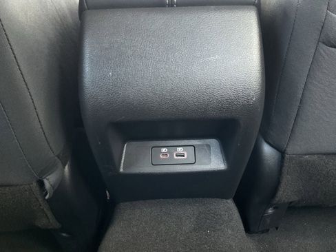 Used 2025 Nissan Altima 2.5 SV FWD image 11