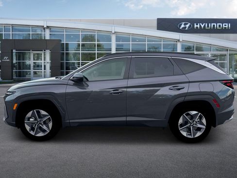 New 2026 Hyundai Tucson SEL Plus FWD image 3