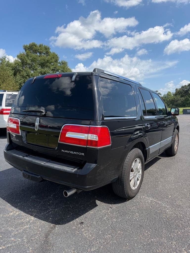 Used 2013 Lincoln Navigator 2WD w/ HD Trailer Tow Pkg image 3