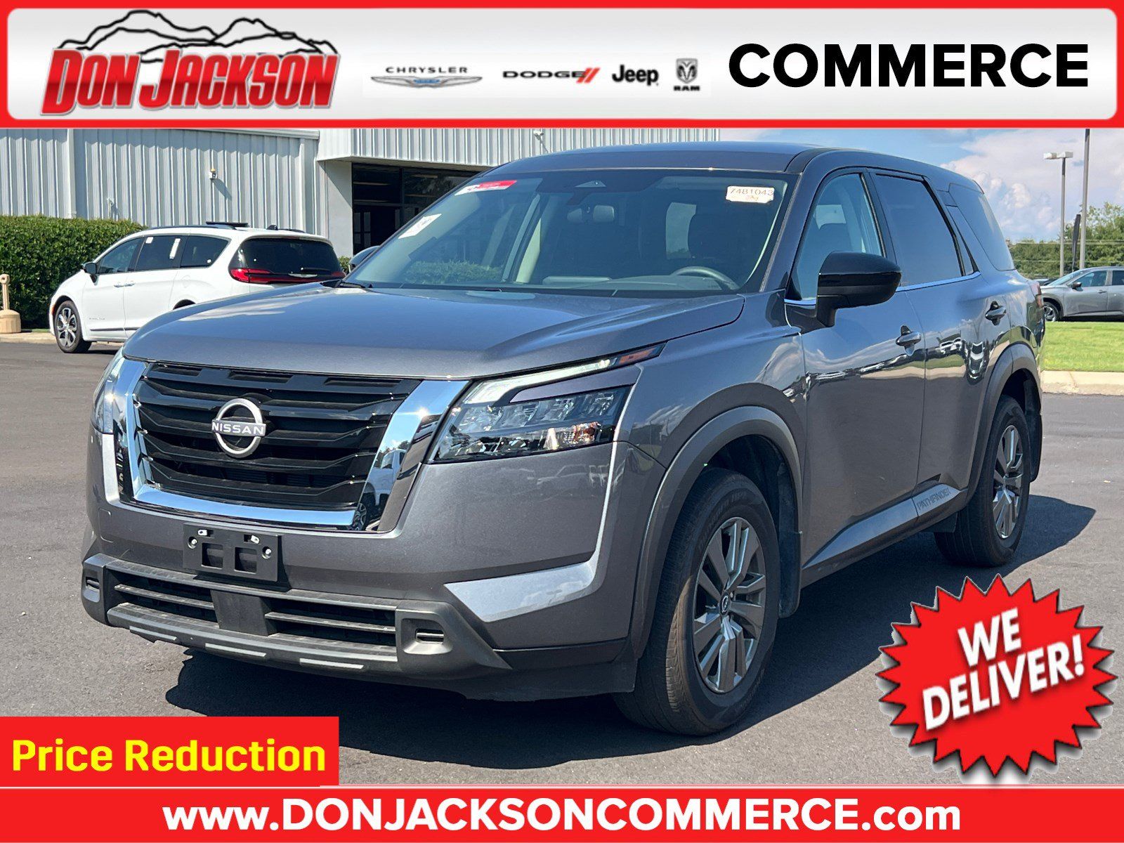 Used 2025 Nissan Pathfinder S FWD image 1