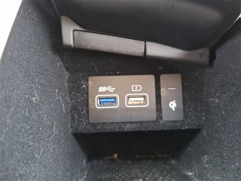 Used 2022 Genesis GV70 2.5T w/ Select Package image 30