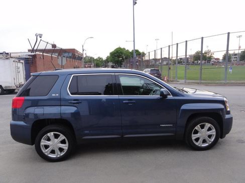 Used 2017 GMC Terrain SLE AWD/4WD image 38
