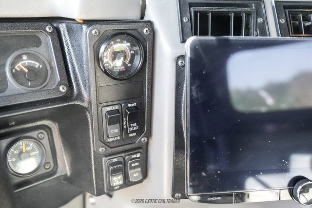 Used 2003 HUMMER H1 4-Door Open Top AWD/4WD image 30
