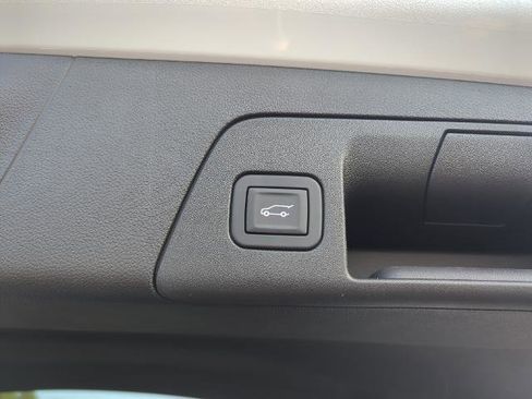 New 2025 Buick Envision Avenir image 7