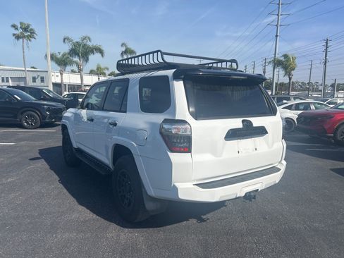 Used 2021 Toyota 4Runner Venture w/ Moonroof Package image 5
