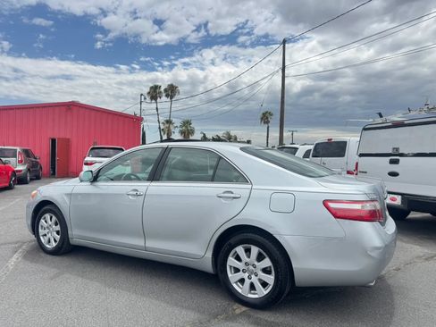 Used 2007 Toyota Camry XLE FWD image 4