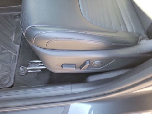 Used 2024 Kia Sportage SX image 16