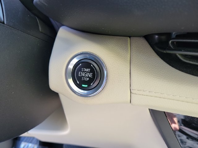 Used 2023 Buick Envision Essence AWD/4WD image 34