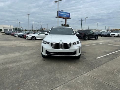 Used 2025 BMW X5 sDrive40i image 2