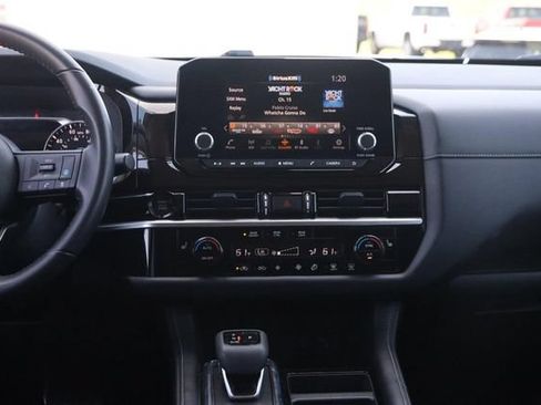 Certified 2025 Nissan Pathfinder SV AWD/4WD image 25