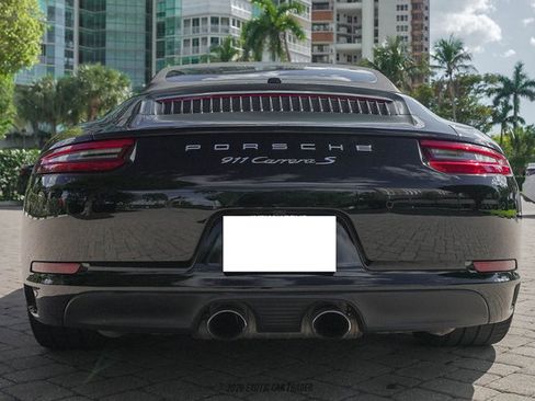 Used 2017 Porsche 911 Carrera S image 19