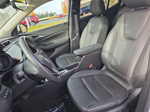 Used 2022 Buick Encore GX Essence w/ Advanced Technology Package image 15