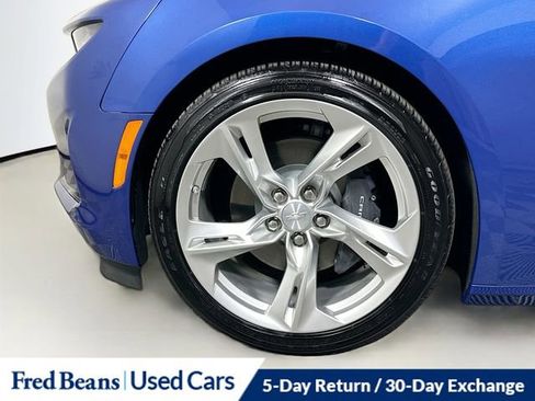 Used 2023 Chevrolet Camaro LT RWD image 32