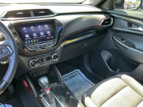 Used 2021 Chevrolet TrailBlazer RS w/ Sun and Liftgate Package image 42