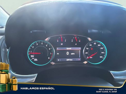 Used 2023 Chevrolet Traverse LT image 16