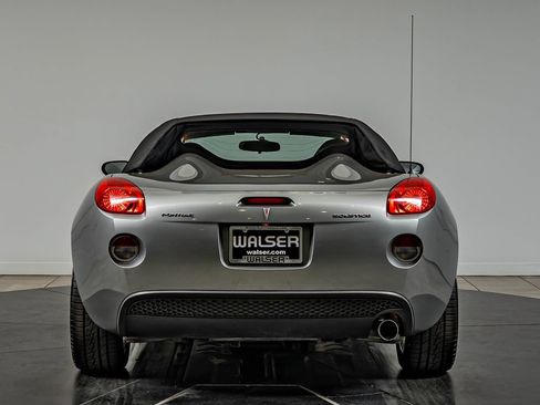 Used 2006 Pontiac Solstice Convertible w/ Premium Package RWD image 7