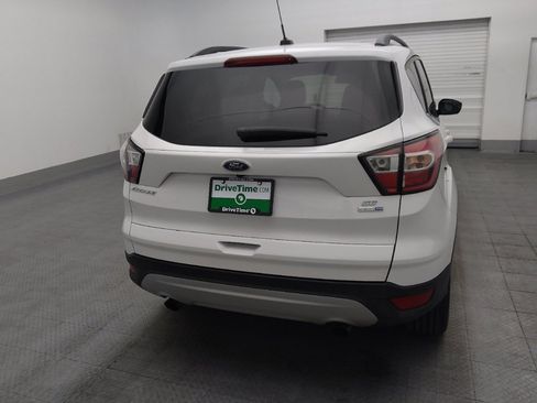 Used 2018 Ford Escape SE image 7