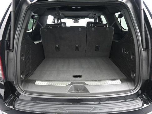 Used 2024 Chevrolet Suburban High Country AWD/4WD image 22