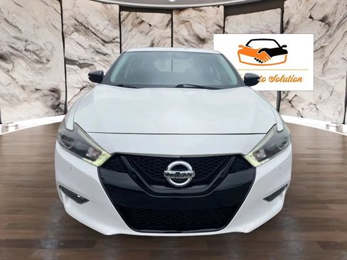 Used 2017 Nissan Maxima 3.5 SV w/ Dynamic Package FWD image 2