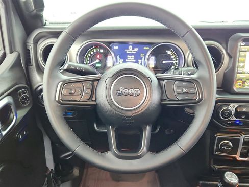 Used 2023 Jeep Wrangler Unlimited w/ 8.4" Radio Group AWD/4WD image 28