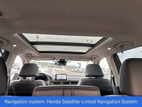 Used 2023 Honda Pilot Touring image 7