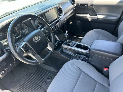Used 2023 Toyota Tacoma SR5 w/ Technology Package AWD/4WD image 16
