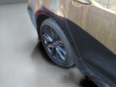 Certified 2025 Toyota Corolla SE image 27