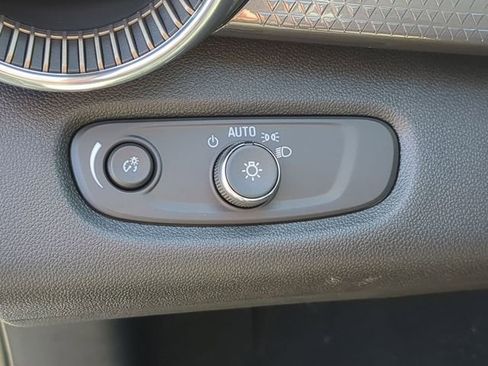 New 2026 Chevrolet Trax ACTIV w/ Sunroof Package image 20