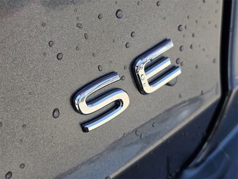 New 2025 Volkswagen Jetta SE image 7