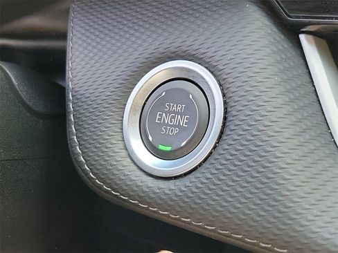 Used 2025 Chevrolet Equinox LT image 27