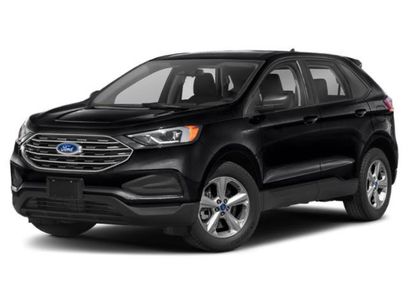 Used 2022 Ford Edge SE w/ Black Appearance Package