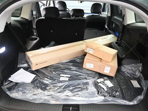 Used 2026 Hyundai Ioniq 9 SEL image 17